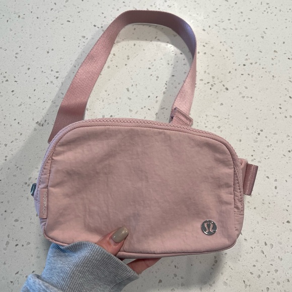 Lululemon 3-Pack Pink Belt Bags!🩷 - Picture 3 of 9
